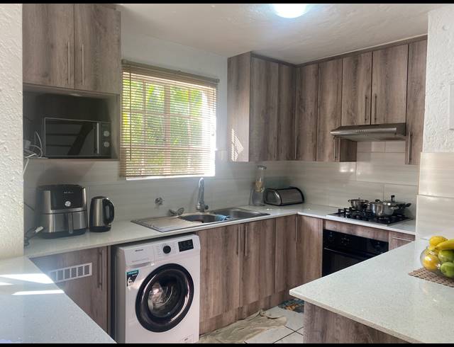 2 BEDROOM APARTMENT FOR SALE IN BASSONIA